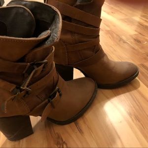 Steve Madden ankle height boots